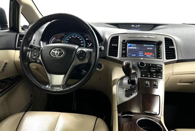 Toyota Venza I Рестайлинг с пробегом 2013 года, цена 2 650 000 рублей, 132625 км, внедорожник, Автокод Объявления