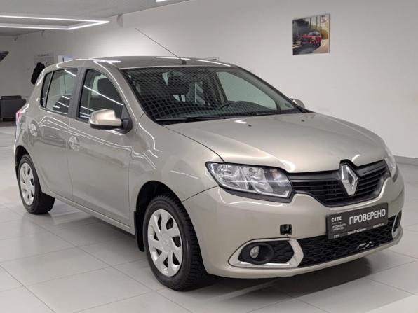 Renault Sandero II с пробегом 2015 года, цена 689 000 рублей, 151086 км, хэтчбек, Автокод Объявления