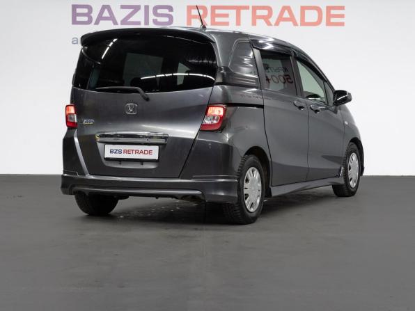 Honda Freed I с пробегом 2010 года, цена 864 000 рублей, 208480 км, компактвэн, Автокод Объявления