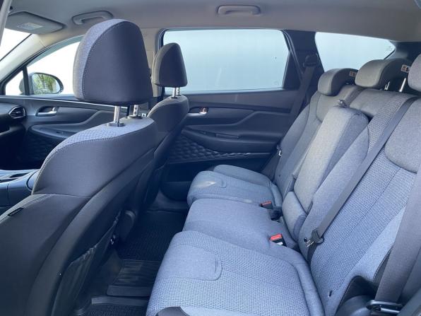 Hyundai Santa Fe IV Рестайлинг с пробегом 2022 года, цена 3 550 000 рублей, 68930 км, внедорожник, Автокод Объявления