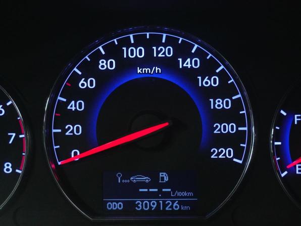 Hyundai Santa Fe II Рестайлинг с пробегом 2011 года, цена 1 100 000 рублей, 309126 км, внедорожник, Автокод Объявления