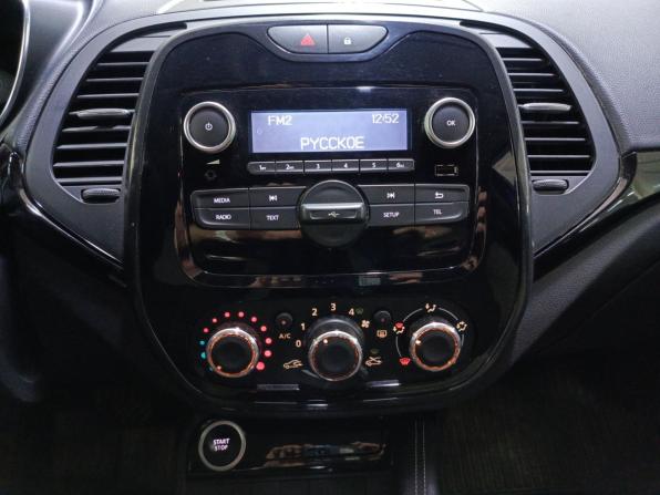 Renault Kaptur I Рестайлинг с пробегом 2020 года, цена 1 820 000 рублей, 65008 км, внедорожник, Автокод Объявления