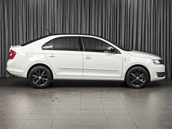 Skoda Rapid I с пробегом 2016 года, цена 1 239 000 рублей, 183372 км, лифтбек, Автокод Объявления