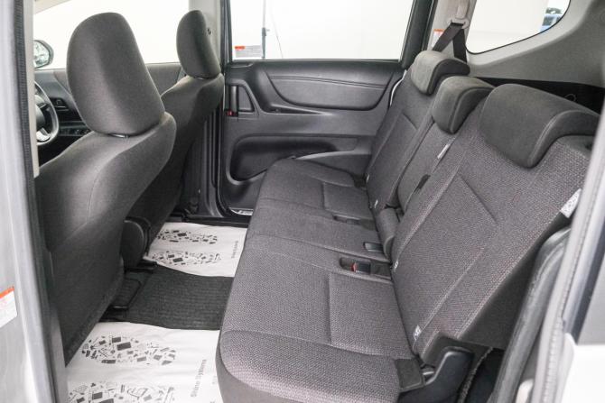 Toyota Sienta II Рестайлинг с пробегом 2019 года, цена 1 329 000 рублей, 109605 км, компактвэн, Автокод Объявления