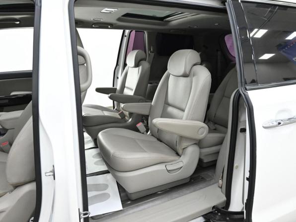 Kia Carnival III с пробегом 2018 года, цена 1 649 000 рублей, 81810 км, минивэн, Автокод Объявления