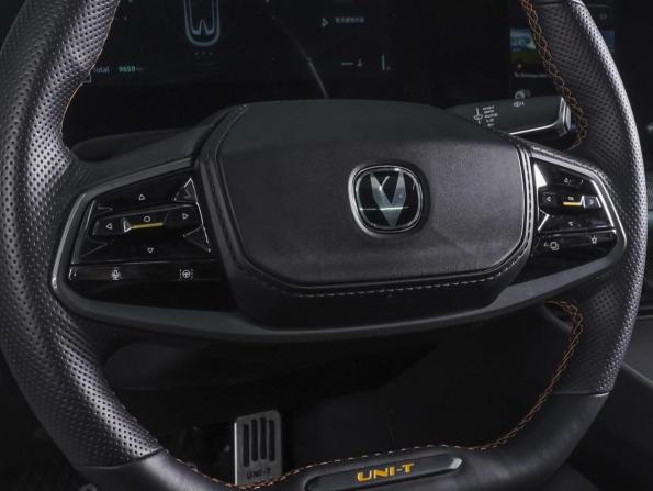 Changan UNI-T I Рестайлинг с пробегом 2023 года, цена 2 630 000 рублей, 9659 км, внедорожник, Автокод Объявления