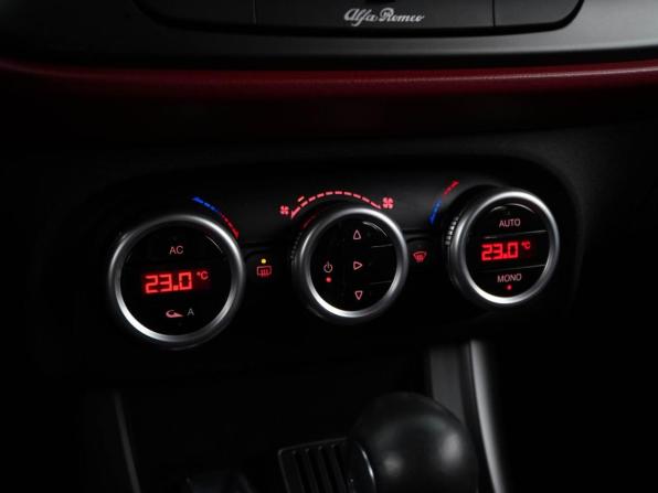 Alfa Romeo Giulietta III с пробегом 2014 года, цена 2 553 055 рублей, 72709 км, хэтчбек, Автокод Объявления