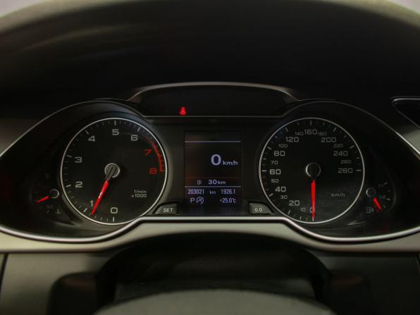 Audi A4 IV (B8) Рестайлинг с пробегом 2012 года, цена 1 250 000 рублей, 203021 км, седан, Автокод Объявления