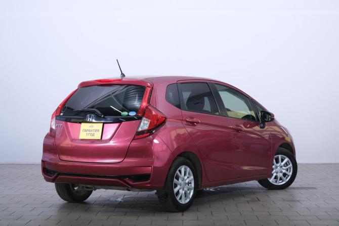 Honda Fit III Рестайлинг с пробегом 2019 года, цена 1 499 000 рублей, 41600 км, хэтчбек, Автокод Объявления