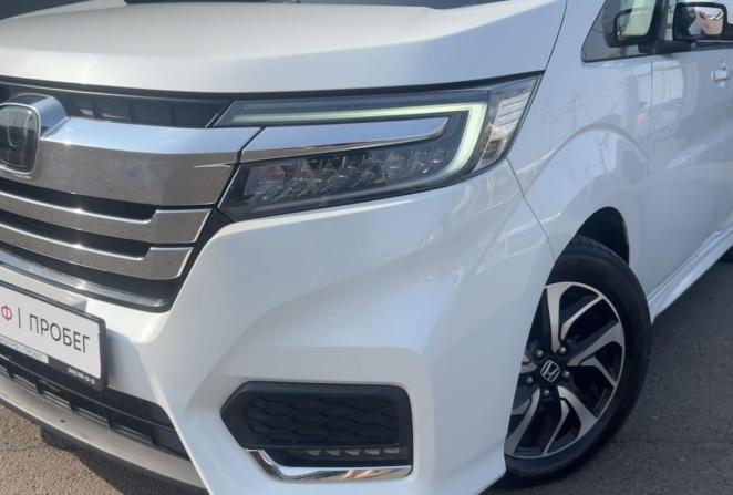 Honda Stepwgn V Рестайлинг с пробегом 2019 года, цена 1 980 000 рублей, 106273 км, минивэн, Автокод Объявления