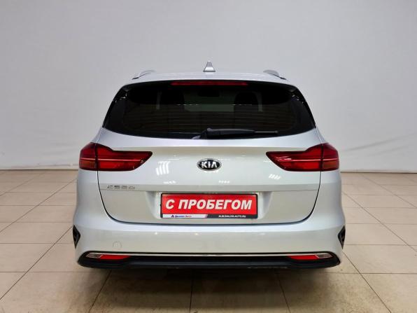Kia Ceed III с пробегом 2021 года, цена 1 730 000 рублей, 61049 км, универсал, Автокод Объявления