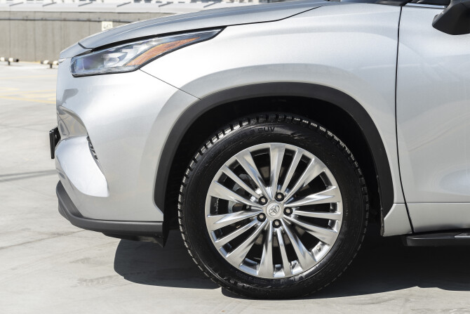 Toyota Highlander IV (XU70) с пробегом 2020 года, цена 3 349 000 рублей, 37500 км, внедорожник, Автокод Объявления