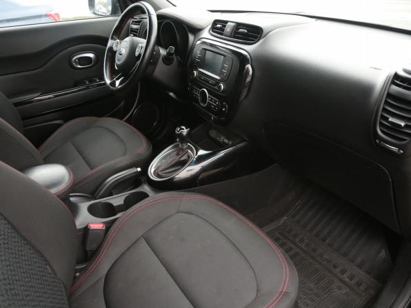 Kia Soul II Рестайлинг с пробегом 2018 года, цена 1 771 000 рублей, 62000 км, хэтчбек, Автокод Объявления