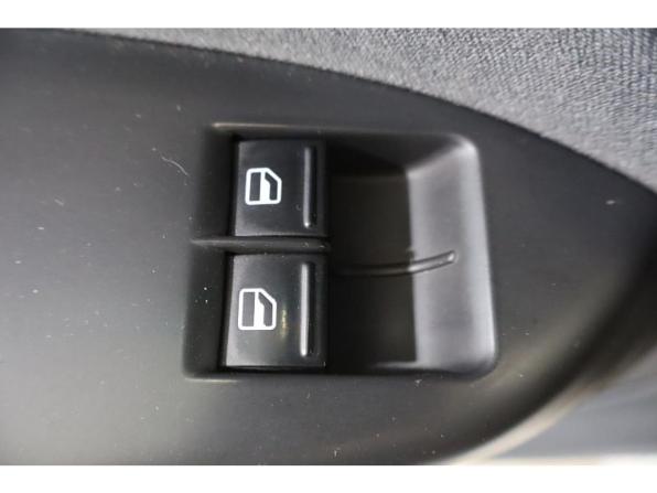 Volkswagen Caddy III Рестайлинг с пробегом 2011 года, цена 759 000 рублей, 327771 км, компактвэн, Автокод Объявления