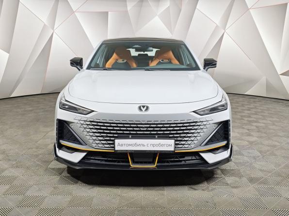 Changan UNI-V I с пробегом 2023 года, цена 2 100 000 рублей, 23121 км, лифтбек, Автокод Объявления