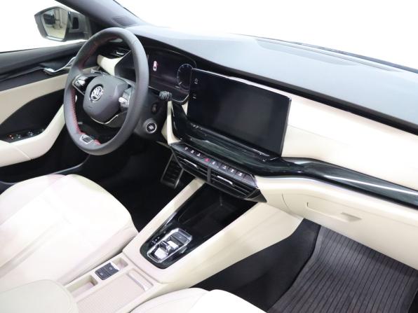 Skoda Octavia IV (A8) с пробегом 2021 года, цена 2 620 000 рублей, 101280 км, лифтбек, Автокод Объявления