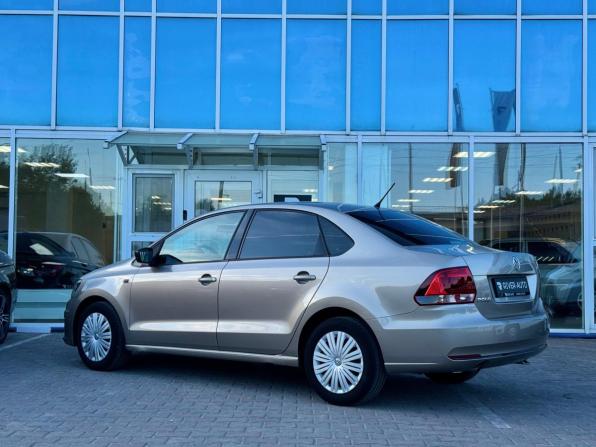 Volkswagen Polo V Рестайлинг с пробегом 2016 года, цена 1 100 000 рублей, 86955 км, седан, Автокод Объявления