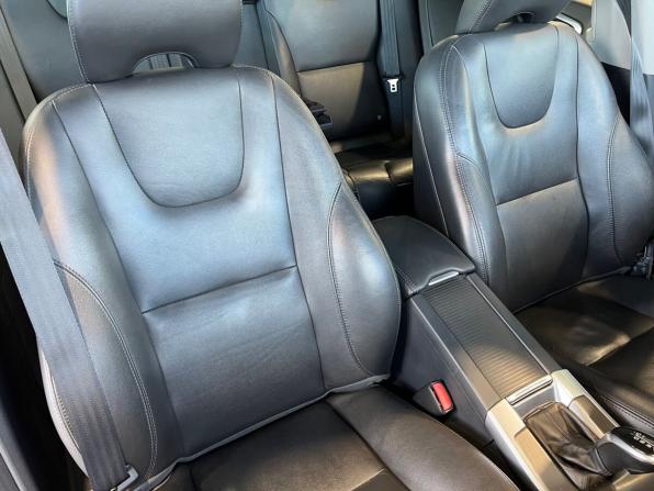 Volvo XC60 I Рестайлинг с пробегом 2014 года, цена 1 825 900 рублей, 236719 км, внедорожник, Автокод Объявления