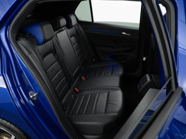 Volkswagen Golf R VIII с пробегом 2021 года, цена 5 846 900 рублей, 52341 км, хэтчбек, Автокод Объявления