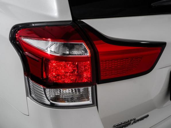 Toyota Corolla XI (E160 E170 E180) Рестайлинг 1 с пробегом 2015 года, цена 1 250 000 рублей, 156311 км, универсал, Автокод Объявления