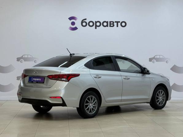 Hyundai Solaris II с пробегом 2019 года, цена 1 410 000 рублей, 90639 км, седан, Автокод Объявления