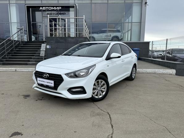 Hyundai Solaris II с пробегом 2017 года, цена 960 000 рублей, 91693 км, седан, Автокод Объявления