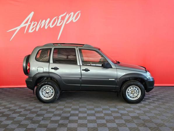Chevrolet Niva I Рестайлинг с пробегом 2011 года, цена 480 000 рублей, 97106 км, внедорожник, Автокод Объявления