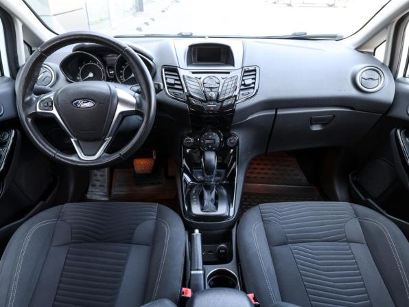 Ford Fiesta Mk6 Рестайлинг с пробегом 2015 года, цена 749 000 рублей, 143900 км, хэтчбек, Автокод Объявления