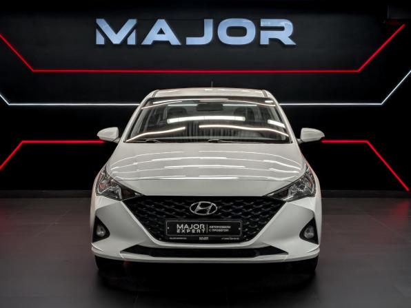 Hyundai Solaris II Рестайлинг с пробегом 2022 года, цена 1 665 000 рублей, 68204 км, седан, Автокод Объявления