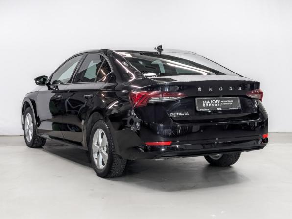 Skoda Octavia IV (A8) с пробегом 2020 года, цена 2 025 000 рублей, 113618 км, лифтбек, Автокод Объявления