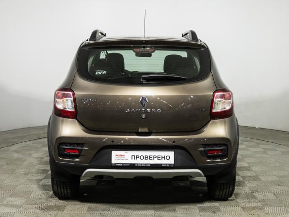 Renault Sandero II Рестайлинг с пробегом 2018 года, цена 990 989 рублей, 116395 км, хэтчбек, Автокод Объявления