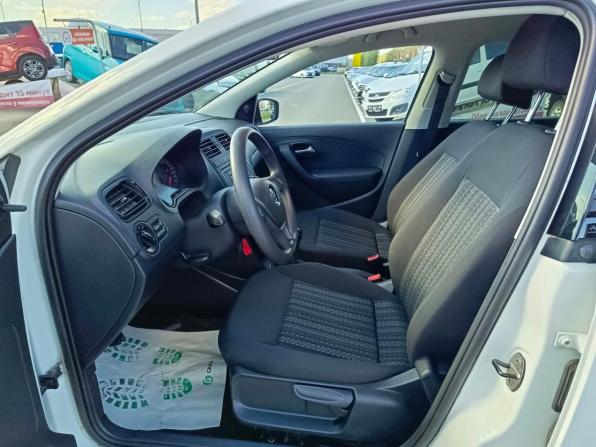 Volkswagen Polo V Рестайлинг с пробегом 2018 года, цена 1 124 995 рублей, 60965 км, седан, Автокод Объявления