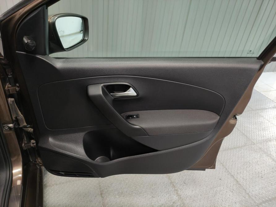 Volkswagen Polo V Рестайлинг Пермь  - изображение 16