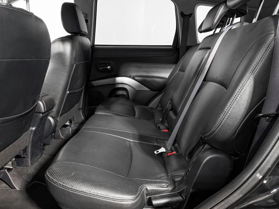 Mitsubishi Outlander II Рестайлинг Санкт-Петербург  - изображение 12