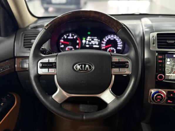 Kia Mohave I Рестайлинг с пробегом 2018 года, цена 2 890 000 рублей, 186000 км, внедорожник, Автокод Объявления