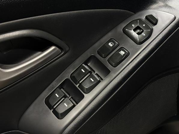 Hyundai ix35 I с пробегом 2011 года, цена 1 349 000 рублей, 158080 км, внедорожник, Автокод Объявления