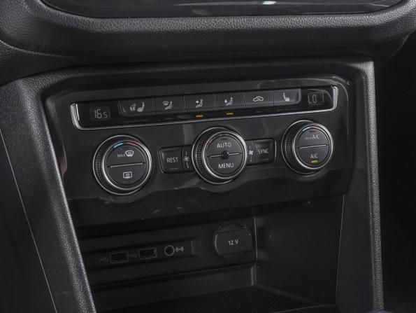 Volkswagen Tiguan II с пробегом 2019 года, цена 2 400 000 рублей, 105699 км, внедорожник, Автокод Объявления