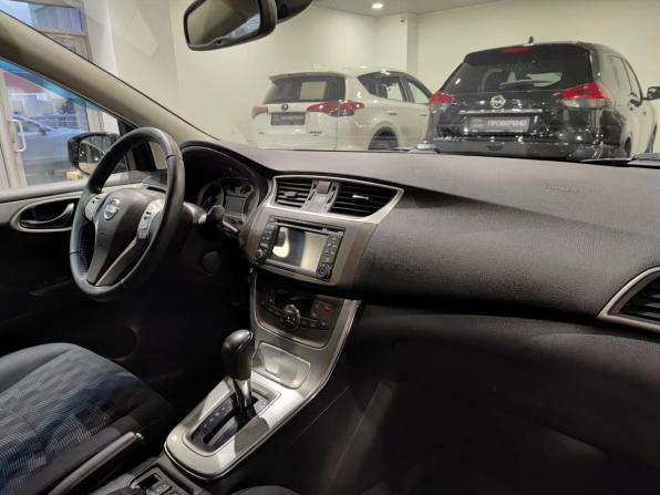 Nissan Tiida II с пробегом 2015 года, цена 1 090 000 рублей, 124112 км, хэтчбек, Автокод Объявления