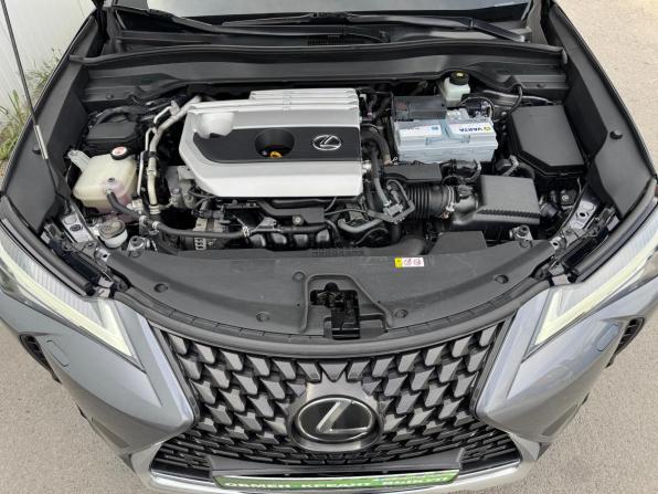 Lexus UX I с пробегом 2019 года, цена 2 599 000 рублей, 135000 км, внедорожник, Автокод Объявления