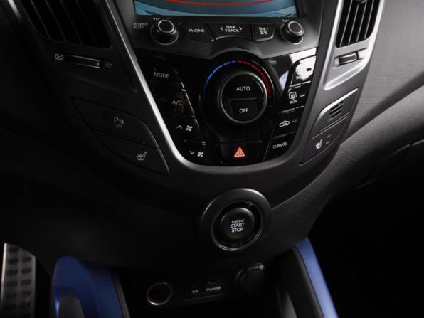 Hyundai Veloster I с пробегом 2013 года, цена 1 545 000 рублей, 41940 км, хэтчбек, Автокод Объявления