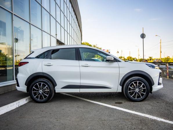 JAC JS6 с пробегом 2023 года, цена 1 668 000 рублей, 35919 км, внедорожник, Автокод Объявления
