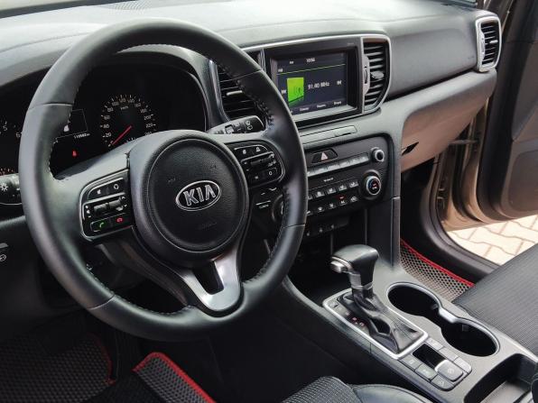 Kia Sportage IV с пробегом 2016 года, цена 1 556 000 рублей, 111000 км, внедорожник, Автокод Объявления