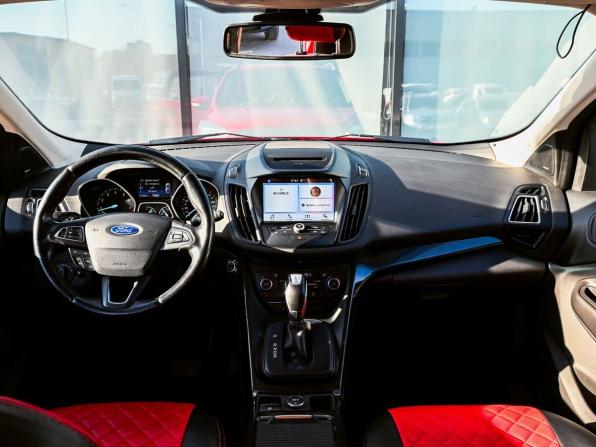 Ford Kuga II Рестайлинг с пробегом 2017 года, цена 1 465 000 рублей, 127000 км, внедорожник, Автокод Объявления