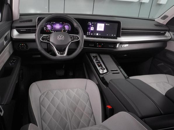 Volkswagen Tavendor I с пробегом 2025 года, цена 5 459 000 рублей, 5015 км, внедорожник, Автокод Объявления
