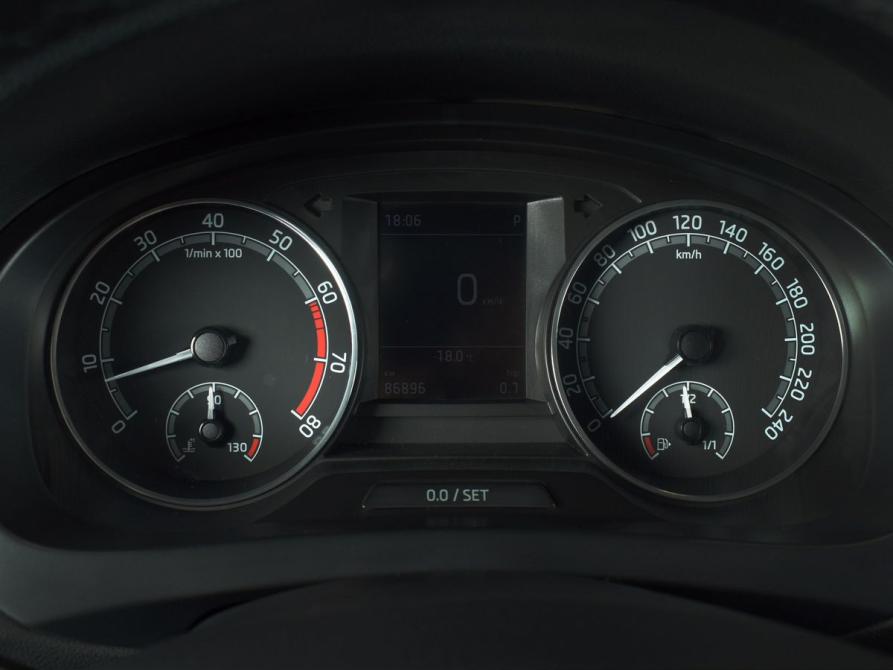 Skoda Rapid I Рестайлинг Кемерово  - изображение 12