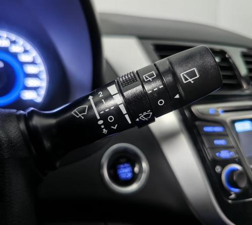 Hyundai Solaris I Рестайлинг с пробегом 2015 года, цена 1 149 000 рублей, 121063 км, хэтчбек, Автокод Объявления