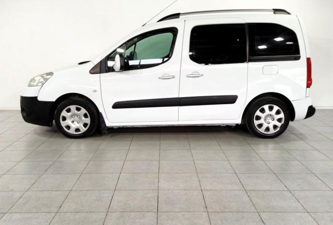 Peugeot Partner II с пробегом 2011 года, цена 695 000 рублей, 167113 км, компактвэн, Автокод Объявления