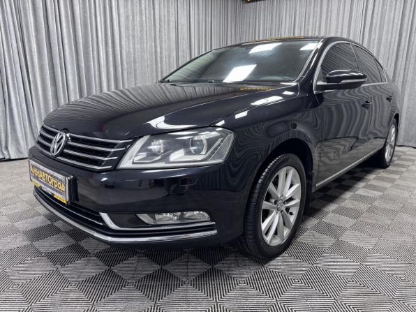 Volkswagen Passat B7 с пробегом 2013 года, цена 1 340 000 рублей, 207740 км, седан, Автокод Объявления
