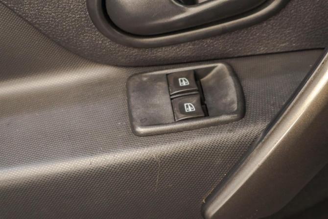 Renault Logan II с пробегом 2014 года, цена 599 000 рублей, 265517 км, седан, Автокод Объявления