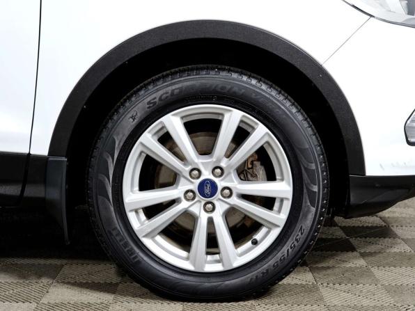 Ford Kuga II Рестайлинг с пробегом 2018 года, цена 1 675 000 рублей, 117958 км, внедорожник, Автокод Объявления